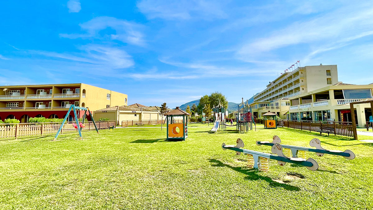 Canvas by Mitsis Messonghi